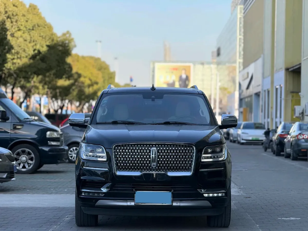 2018 Mercedes-Benz GLS Class 3.0T 333HP V6 9AT,autocango,china used car exporter,china ev exporter,chinese used car exporter,chinese used ev exporter