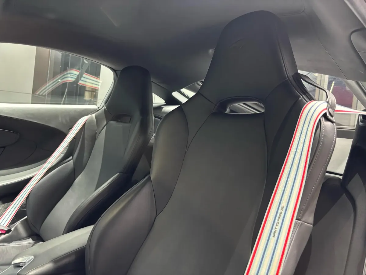 2019 Lorinser MAYBACH S Class 3.0T 367HP V6 9AT,autocango,china used car exporter,china ev exporter,chinese used car exporter,chinese used ev exporter