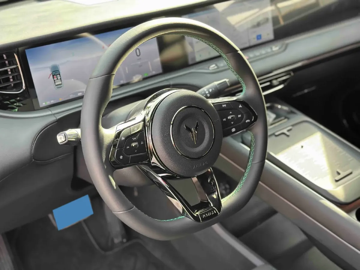 2025 Voyah FREE 1.5T 150HP L4 REEV 43KWH,autocango,china used car exporter,china ev exporter,chinese used car exporter,chinese used ev exporter