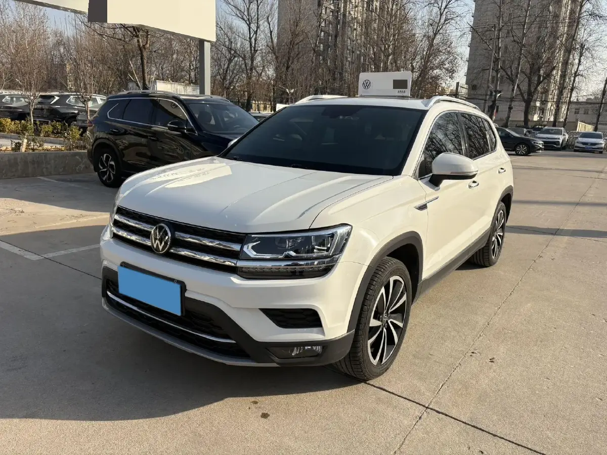 2021 Volkswagen Tharu 2.0T 186HP L4 7DCT