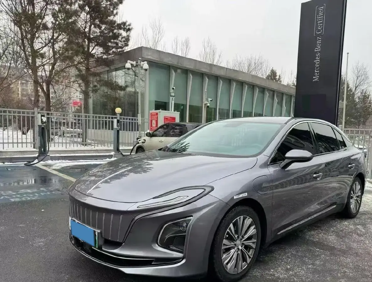 2024 HongQi E-QM5 BEV 72KWH