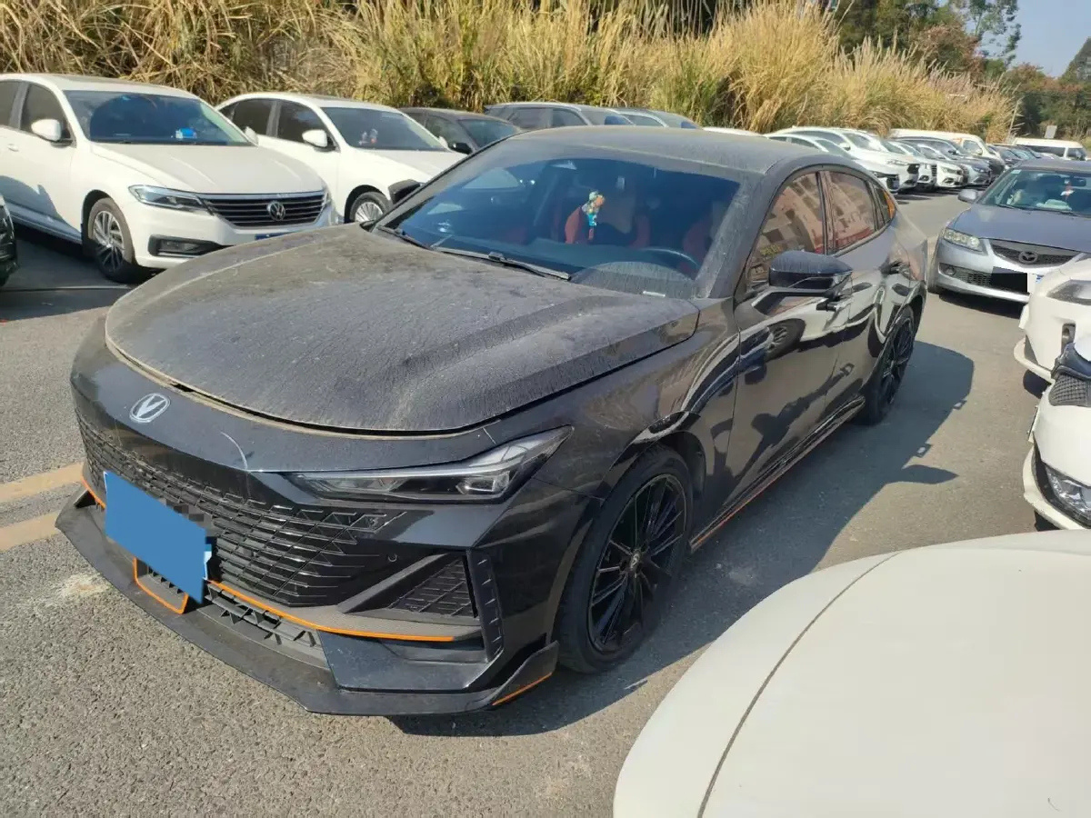 2023 ChangAn UNI-V 1.5T 188HP L4 7DCT