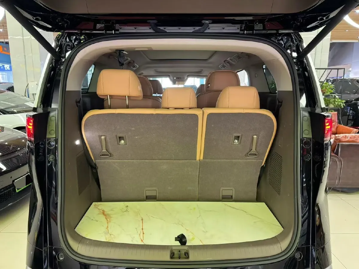 2022 HongQi HS7 3.0T 337HP V6 8AT,autocango,china used car exporter,china ev exporter,chinese used car exporter,chinese used ev exporter