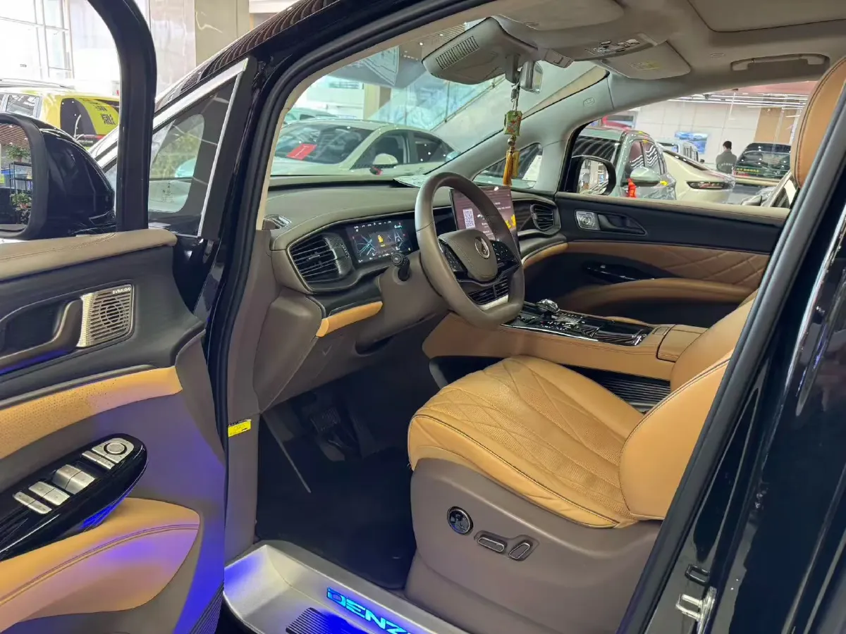 2022 HongQi HS7 3.0T 337HP V6 8AT,autocango,china used car exporter,china ev exporter,chinese used car exporter,chinese used ev exporter