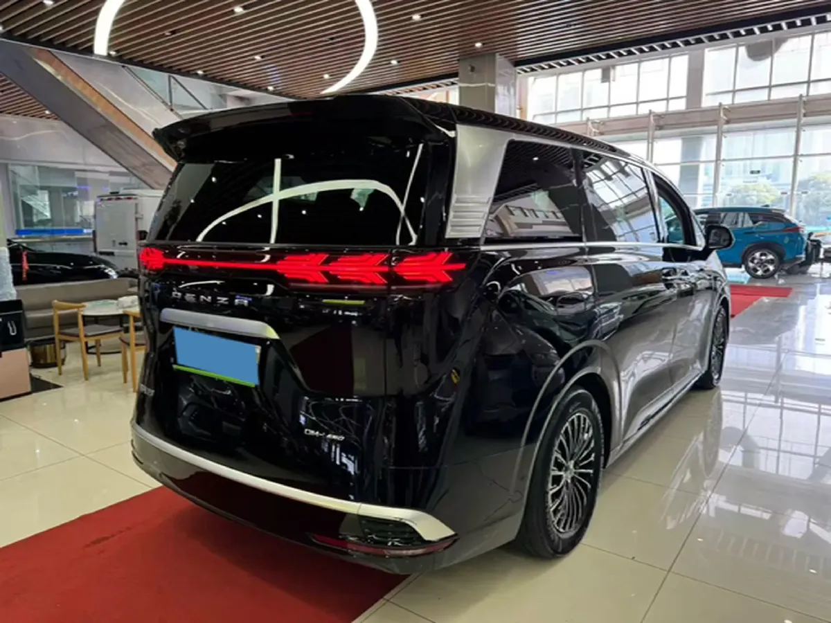 2022 HongQi HS7 3.0T 337HP V6 8AT,autocango,china used car exporter,china ev exporter,chinese used car exporter,chinese used ev exporter