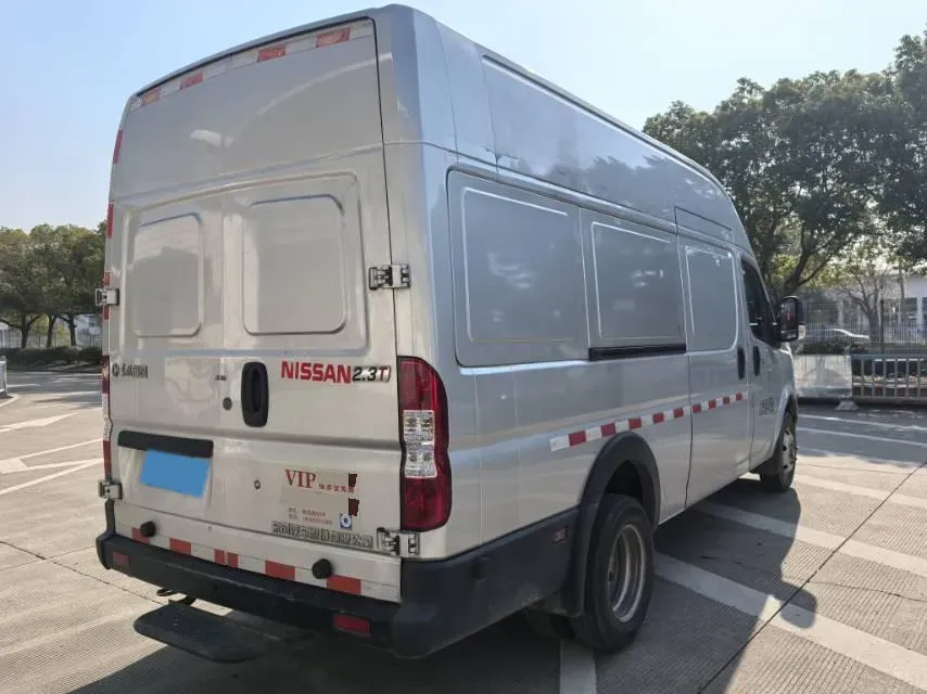 2023 Ford Transit 2.0T 220HP L4 5MT,autocango,china used car exporter,china ev exporter,chinese used car exporter,chinese used ev exporter