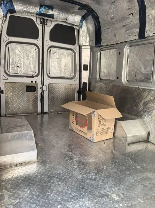 2023 Ford Transit 2.0T 220HP L4 5MT,autocango,china used car exporter,china ev exporter,chinese used car exporter,chinese used ev exporter