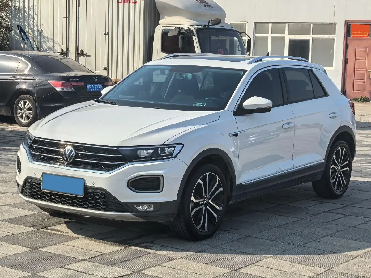 2022 Volkswagen T-Roc 1.4T 150HP L4 7DCT