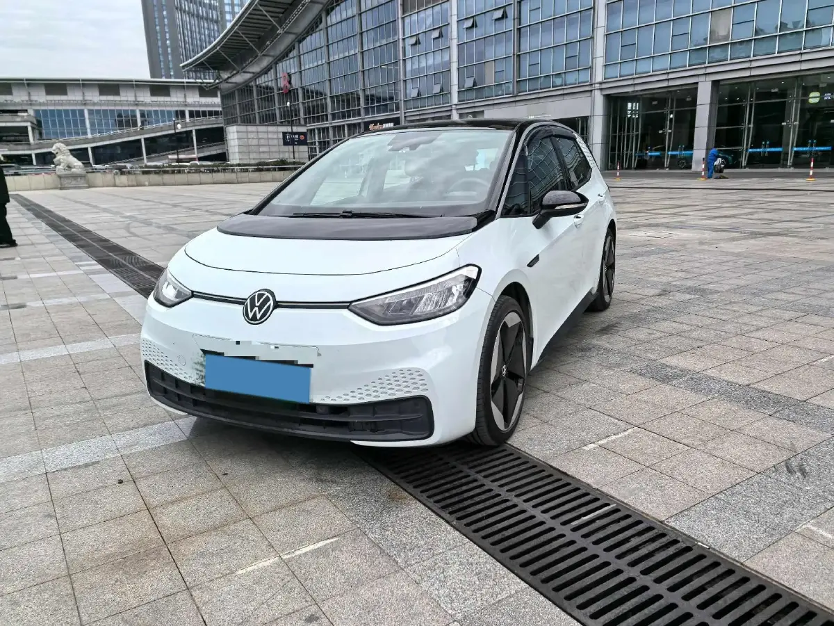 2023 Volkswagen ID.3 BEV 52.8KWH