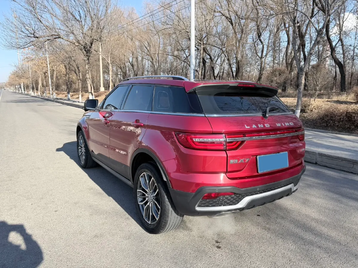 2018 Landwind X7 1.5T 163HP L4 8AT,autocango,china used car exporter,china ev exporter,chinese used car exporter,chinese used ev exporter