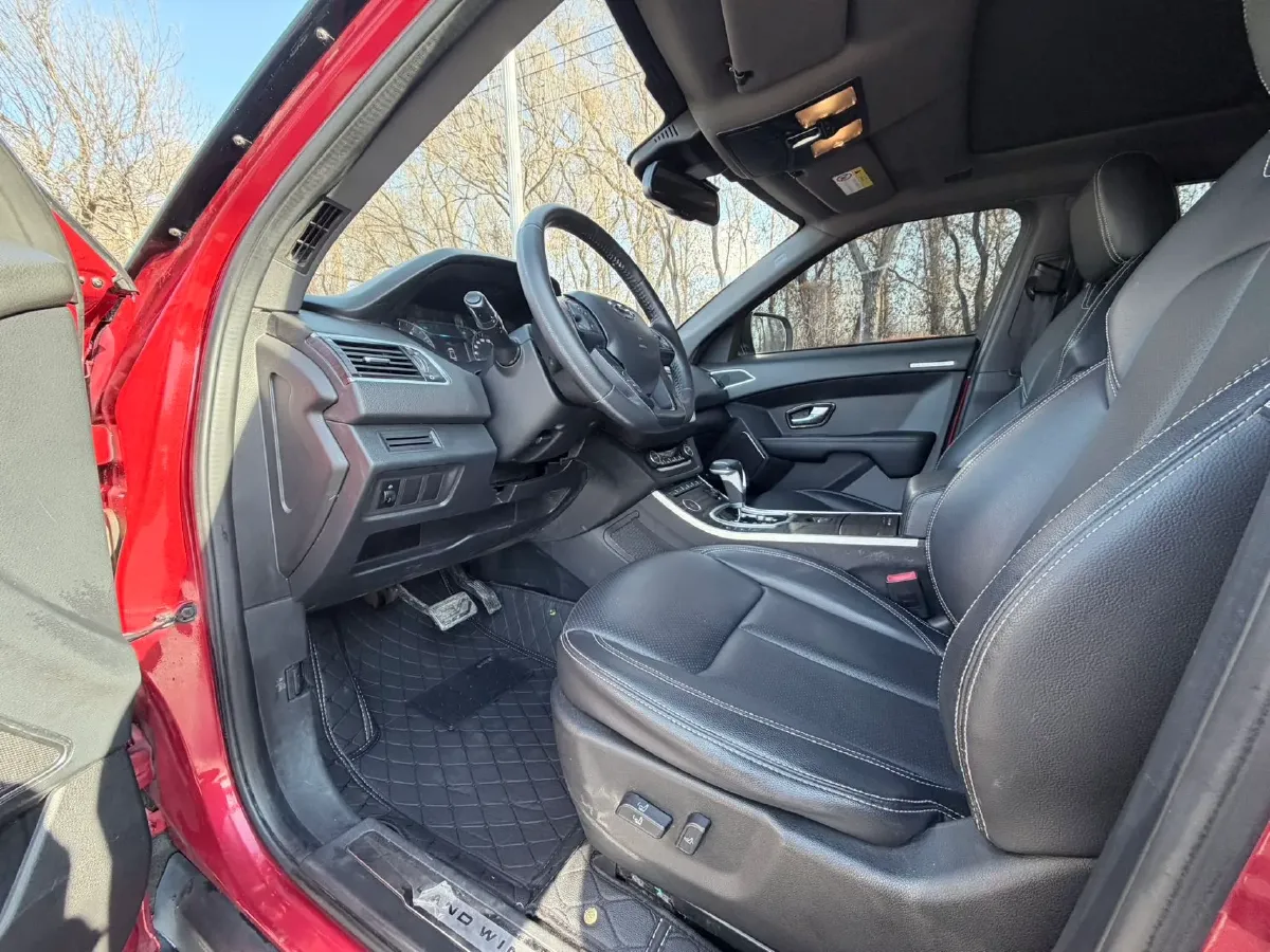 2018 Landwind X7 1.5T 163HP L4 8AT,autocango,china used car exporter,china ev exporter,chinese used car exporter,chinese used ev exporter