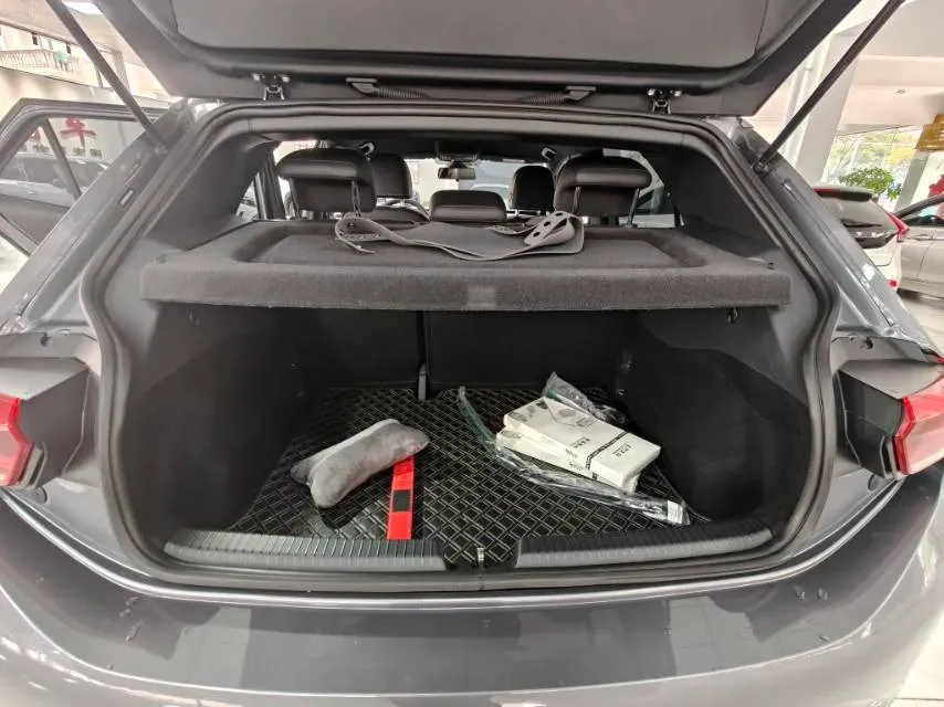 2023 Volkswagen ID.3 BEV 52.8KWH,autocango,china used car exporter,china ev exporter,chinese used car exporter,chinese used ev exporter