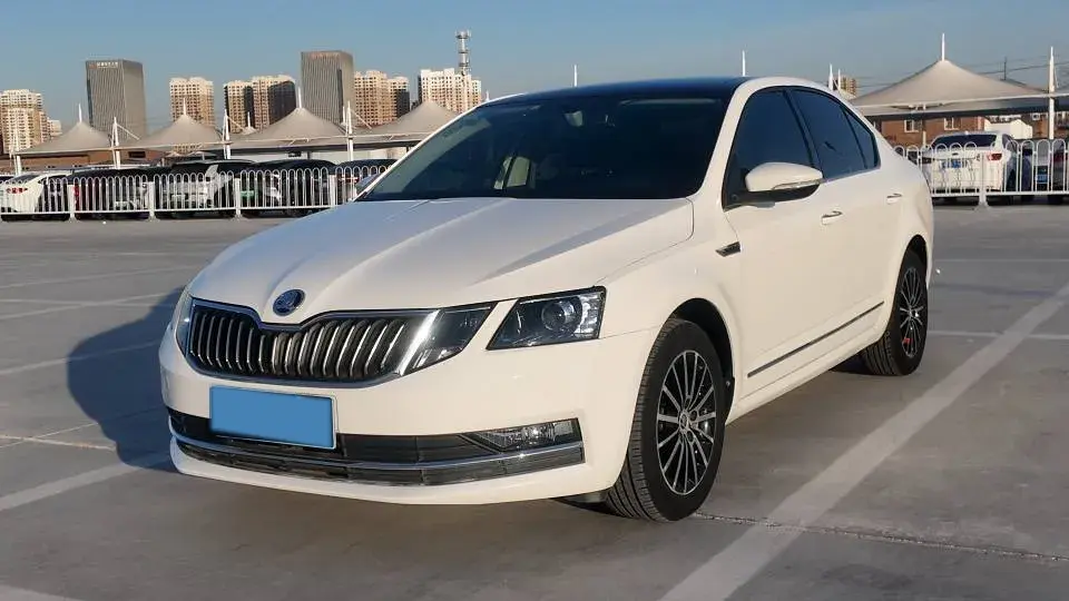 2018 Skoda Octavia 1.6L 110HP L4 6AT