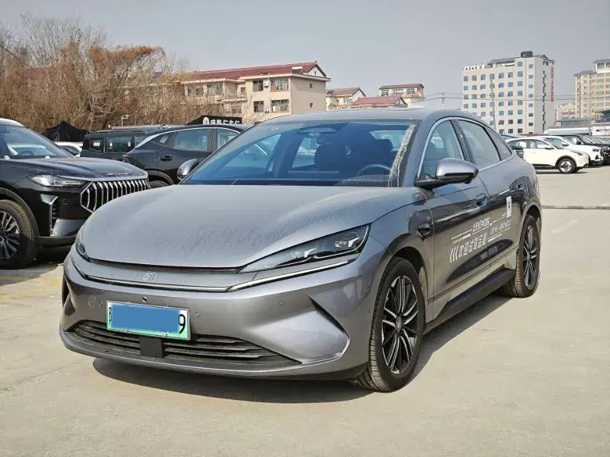 2025 BYD QinL BEV