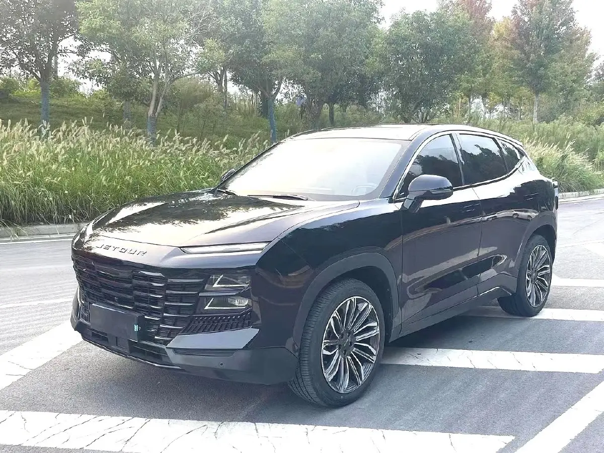 2022 Jetour DASHING 1.6T 197HP L4 7DCT