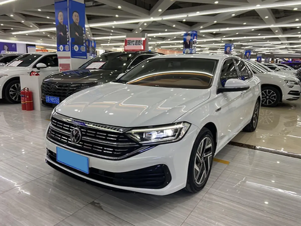 2023 Volkswagen Sagitar 1.4T 150HP L4 7DCT