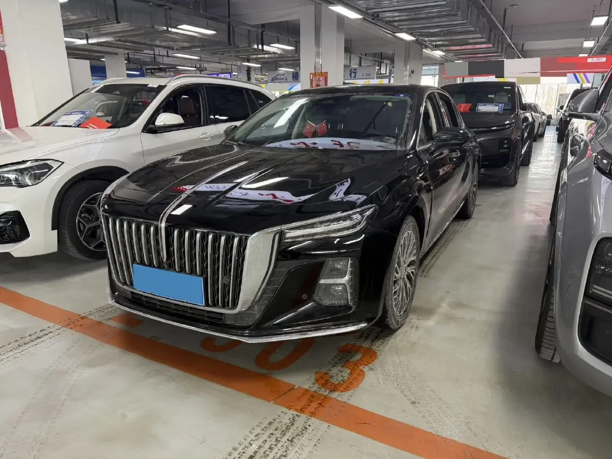 2024 HongQi H5 2.0T 224HP L4 8AT