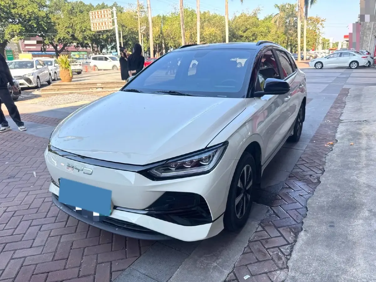 2023 BYD e2 BEV 43.2KWH
