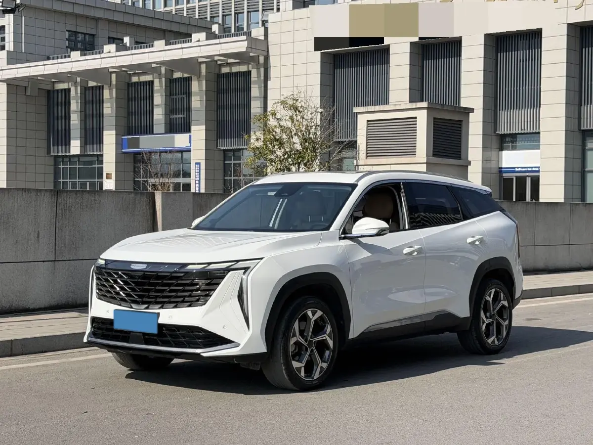 2023 Geely StarRay 1.5T 181HP L4 7DCT