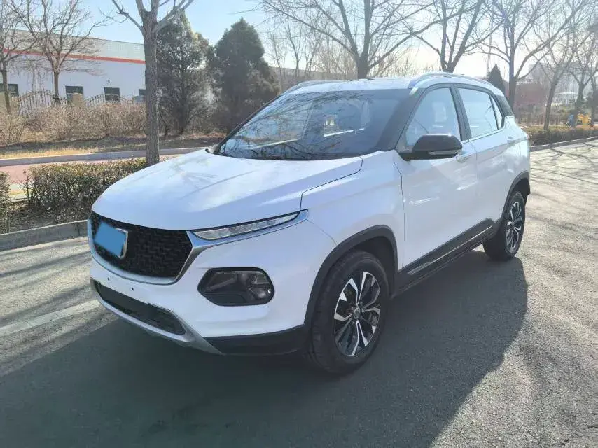 2019 BaoJun 730 1.5L 105HP L4 6MT