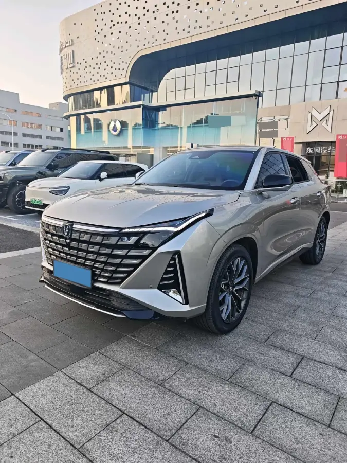 2024 ChangAn UNI-Z 1.5L 98HP L4 E-CVT PHEV 18.4KWH