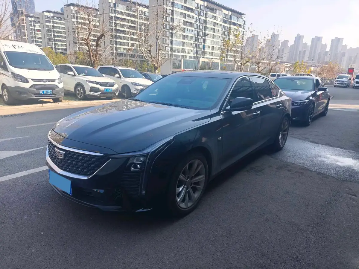 2024 Cadillac CT5 2.0T 237HP L4 10AT