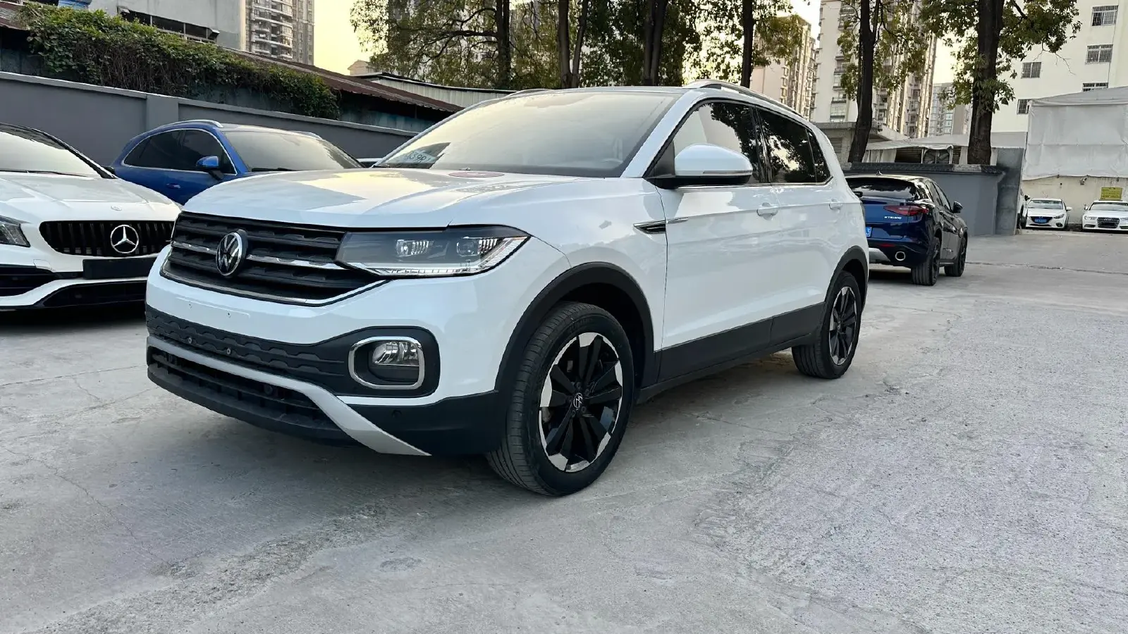 2023 Volkswagen Tacqua 1.2T 116HP L4 7DCT