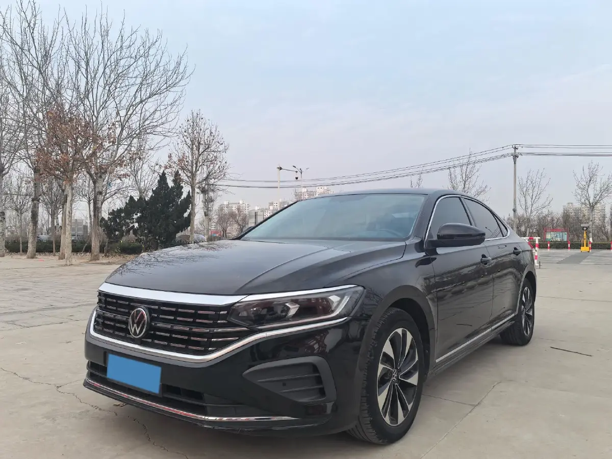 2023 Volkswagen Passat 1.4T 150HP L4 7DCT