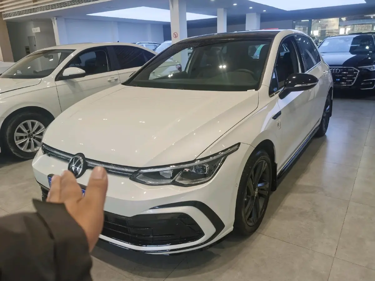 2024 Volkswagen Golf 1.4T 150HP L4 7DCT