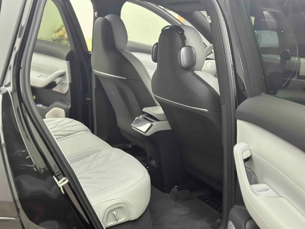 2025 Ford TransitT8 2.3T 174HP L4 8AT,autocango,china used car exporter,china ev exporter,chinese used car exporter,chinese used ev exporter