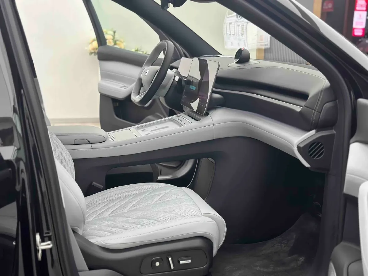 2025 Ford TransitT8 2.3T 174HP L4 8AT,autocango,china used car exporter,china ev exporter,chinese used car exporter,chinese used ev exporter