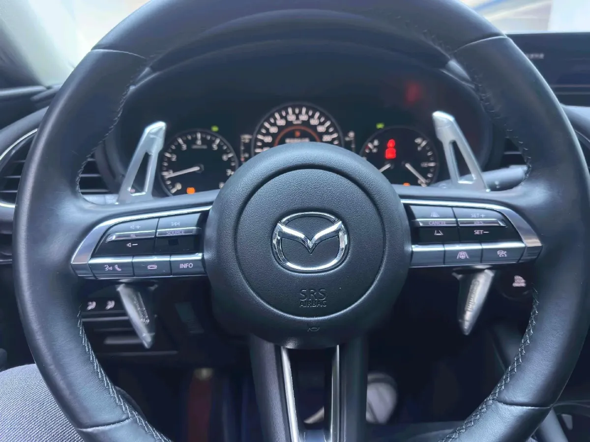 2021 Mazda 3 Axela 2.0L 158HP L4 6AT,autocango,china used car exporter,china ev exporter,chinese used car exporter,chinese used ev exporter