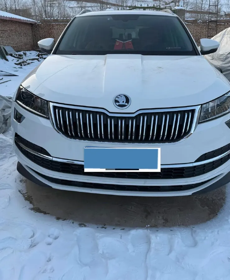 2022 Skoda Karoq 1.4T 150HP L4 7DCT,autocango,china used car exporter,china ev exporter,chinese used car exporter,chinese used ev exporter