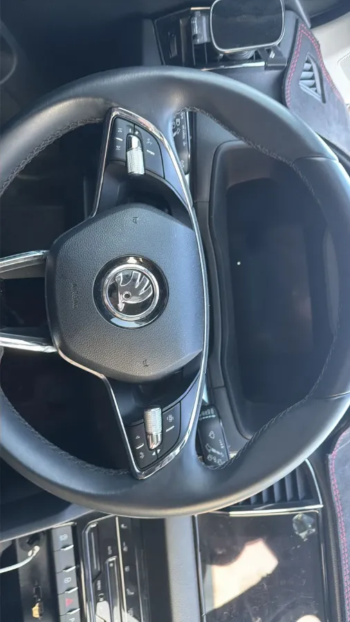 2022 Skoda Karoq 1.4T 150HP L4 7DCT,autocango,china used car exporter,china ev exporter,chinese used car exporter,chinese used ev exporter