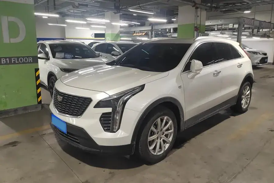 2022 Cadillac XT4 2.0T 237HP L4 9AT