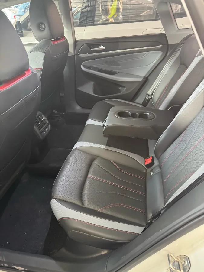 2023 Volkswagen Lamando 1.4T 150HP L4 7DCT,autocango,china used car exporter,china ev exporter,chinese used car exporter,chinese used ev exporter