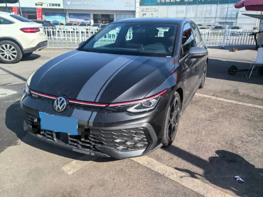 2025 Volkswagen GolfGTI 2.0T 220HP L4 7DCT