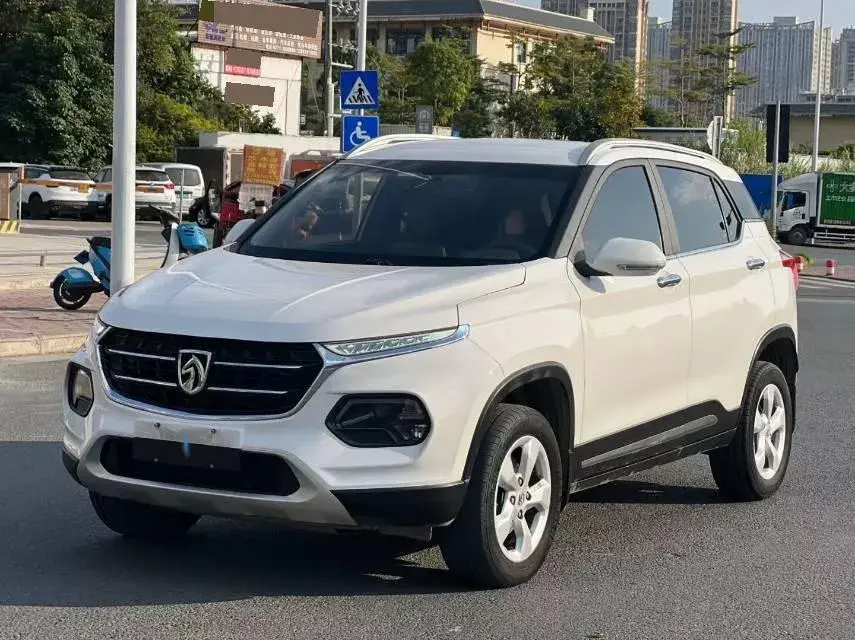 2017 BaoJun 310W 1.5L 105HP L4 6MT