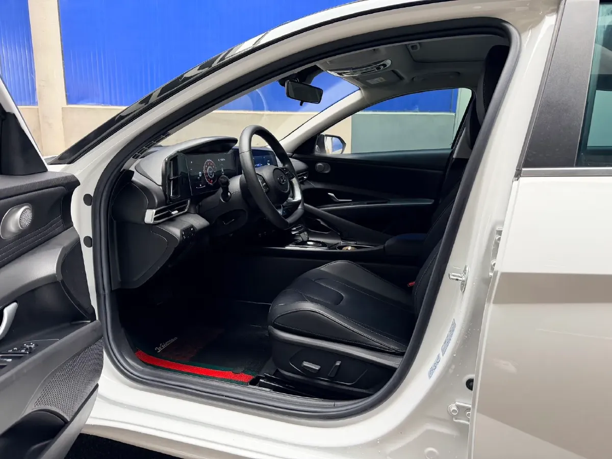 2021 Hyundai Elantra 1.5L 115HP L4 CVT,autocango,china used car exporter,china ev exporter,chinese used car exporter,chinese used ev exporter