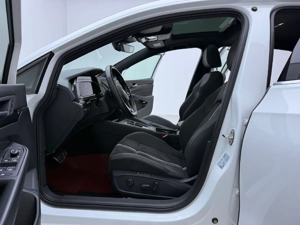 2021 Volkswagen Golf 1.4T 150HP L4 7DCT,autocango,china used car exporter,china ev exporter,chinese used car exporter,chinese used ev exporter