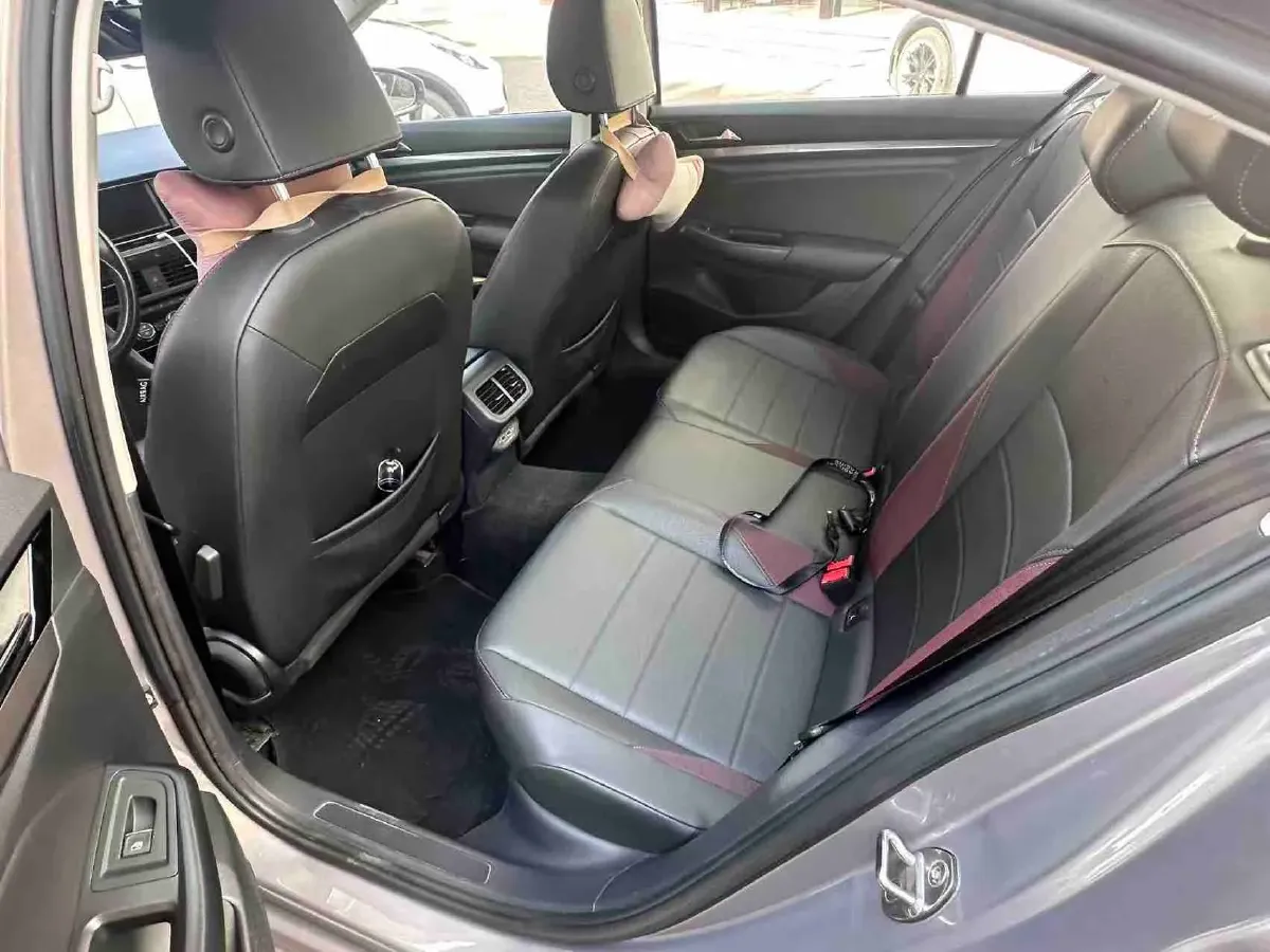 2019 Ford Focus 1.5T 184HP L3 8AT,autocango,china used car exporter,china ev exporter,chinese used car exporter,chinese used ev exporter