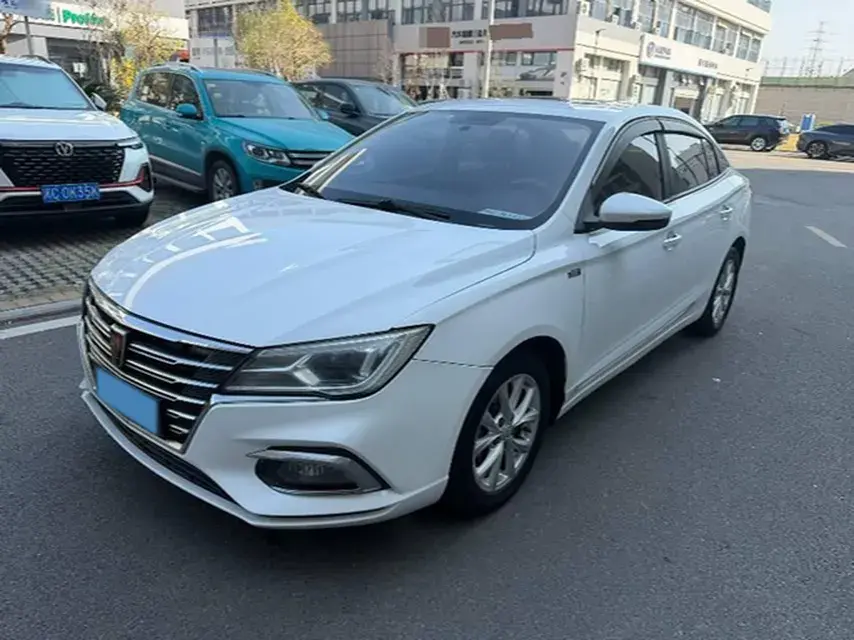2019 Roewe i5 1.5L 120HP L4 CVT