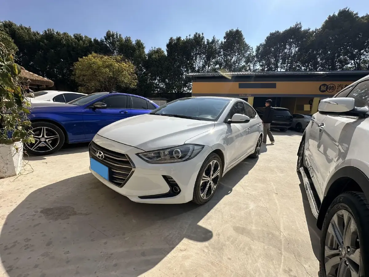 2018 Hyundai Elantra 1.4T 130HP L4 7DCT