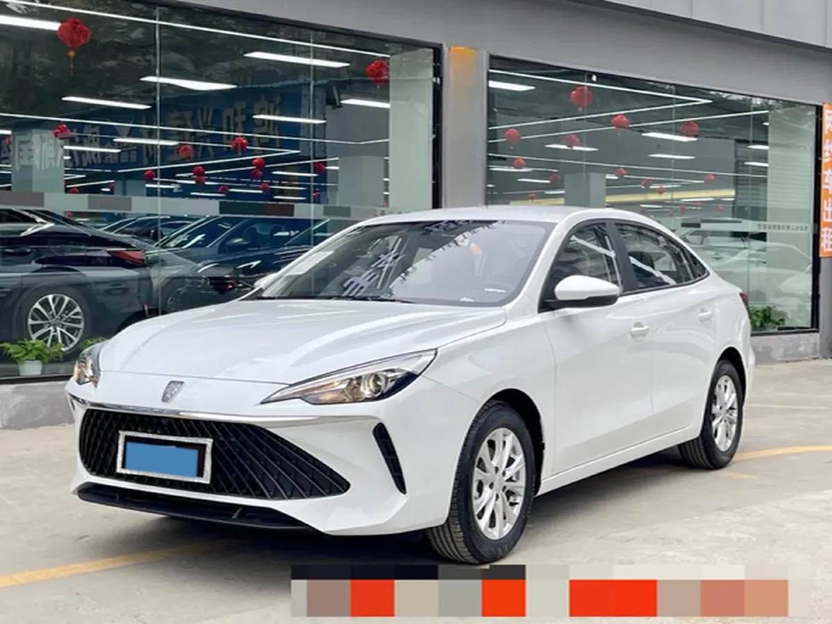 2023 Roewe i5 1.5L 129HP L4 5MT,autocango,china used car exporter,china ev exporter,chinese used car exporter,chinese used ev exporter
