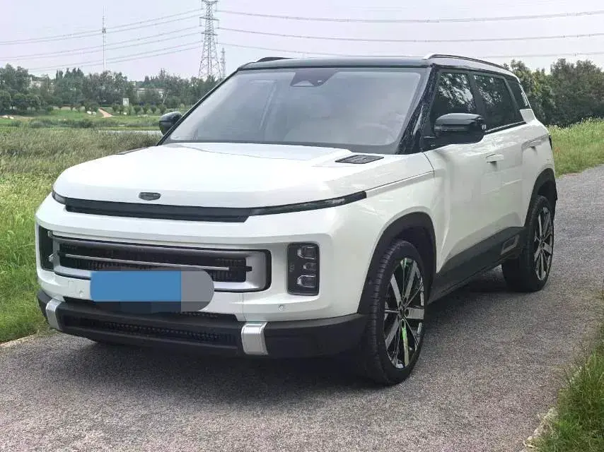 2023 Geely ICON 1.5T 181HP L4 7DCT