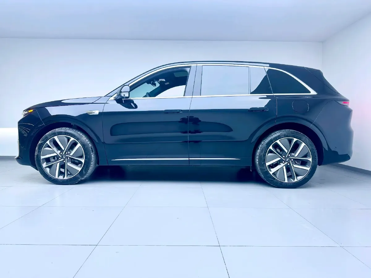 2024 Li L6 Range Extended 154HP L4 REEV 36.8KWH,autocango,china used car exporter,china ev exporter,chinese used car exporter,chinese used ev exporter