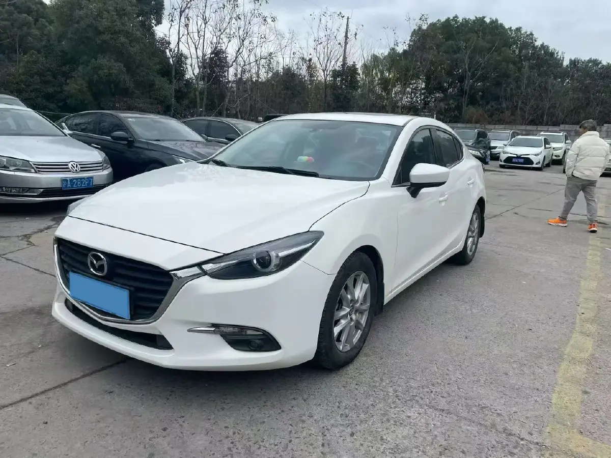2019 Mazda 3 Axela 1.5L 117HP L4 6AT