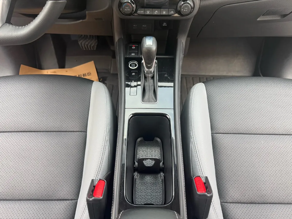 2022 Nissan Kicks 1.5L 122HP L4 CVT,autocango,china used car exporter,china ev exporter,chinese used car exporter,chinese used ev exporter