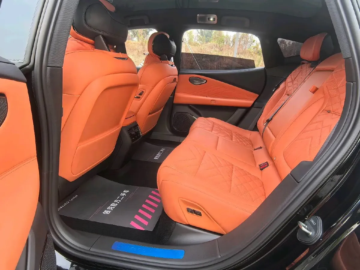 2025 LYNK&CO 10 EM-P 1.5T 163HP L4 3DHT PHEV,autocango,china used car exporter,china ev exporter,chinese used car exporter,chinese used ev exporter