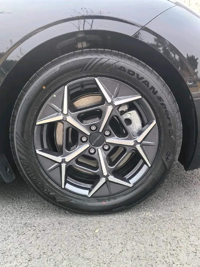 2025 LYNK&CO 10 EM-P 1.5T 163HP L4 3DHT PHEV,autocango,china used car exporter,china ev exporter,chinese used car exporter,chinese used ev exporter